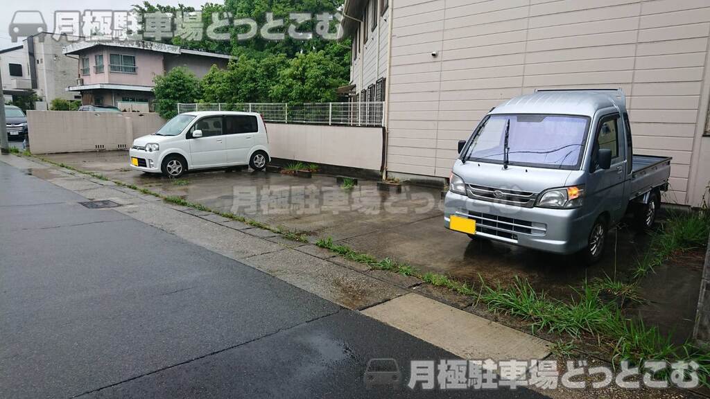 名古屋市千種区赤坂町6-50、51の月極駐車場3