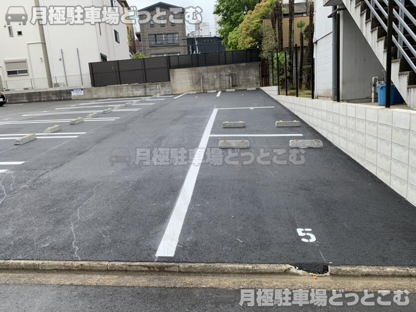 名古屋市千種区池下町2丁目72.72-2.73.73-1の月極駐車場2