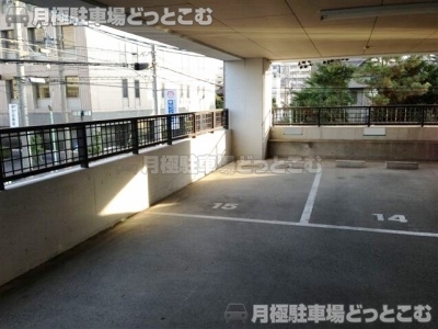 名古屋市昭和区広見町5-61の月極駐車場3