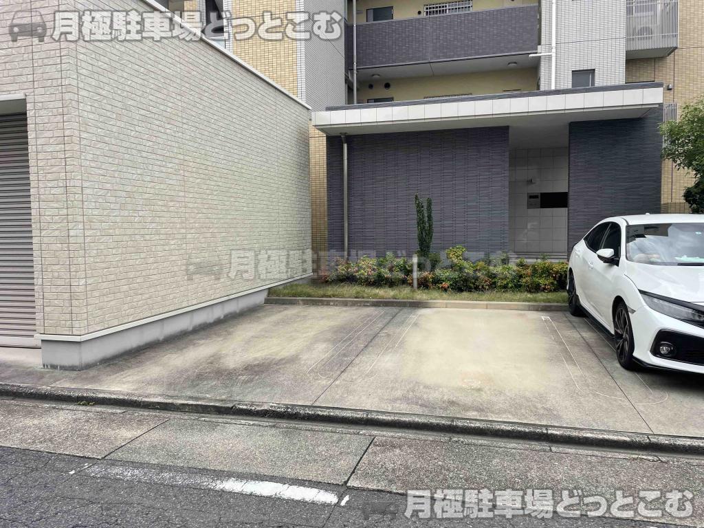 名古屋市中村区豊幡町79番地の月極駐車場7