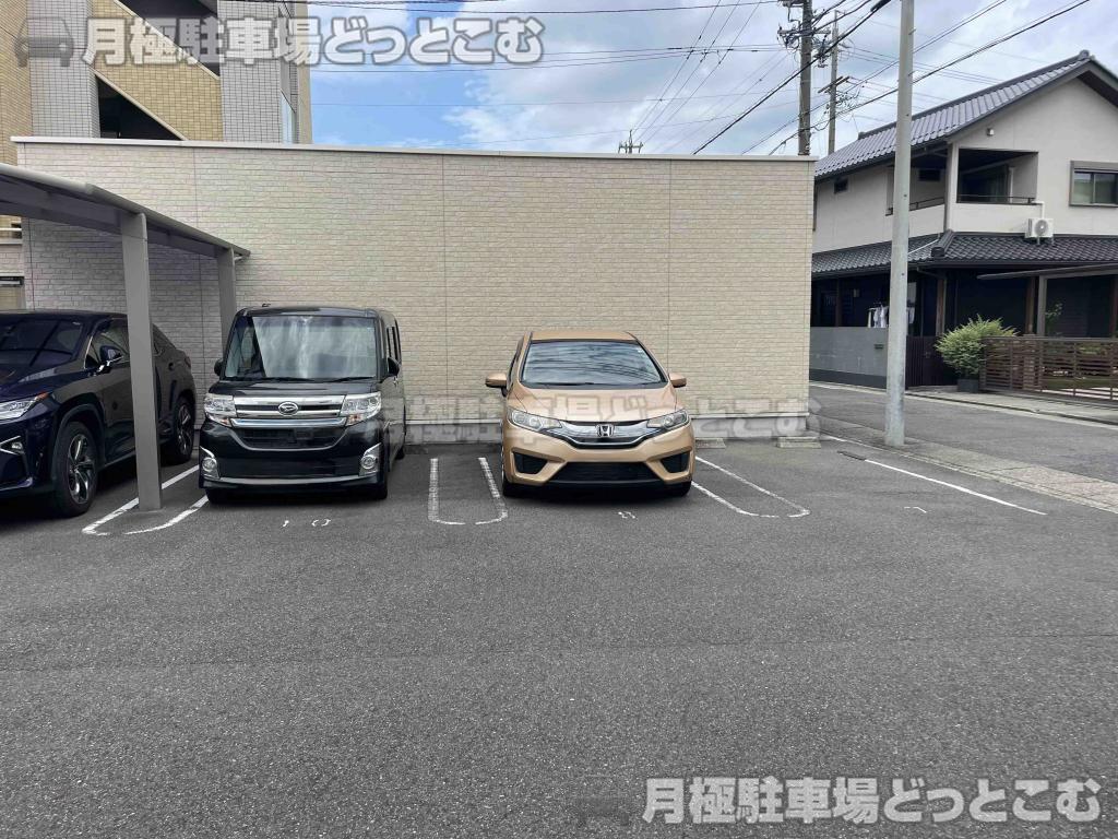 名古屋市中村区豊幡町79番地の月極駐車場2