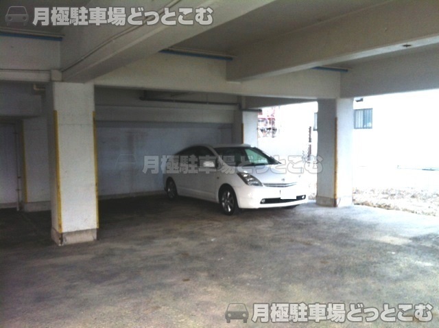 名古屋市瑞穂区中山町2丁目23の月極駐車場3