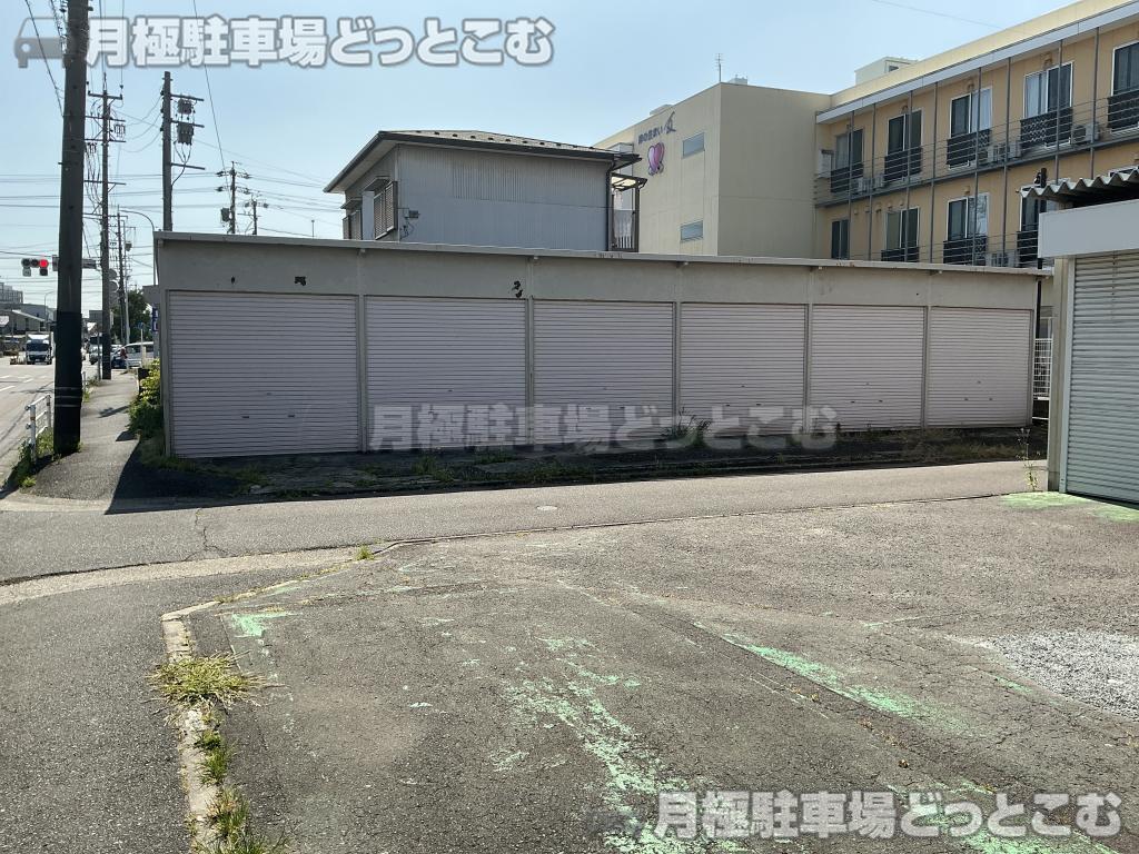 一宮市音羽3-8の月極駐車場5