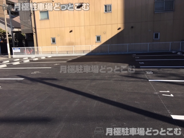 名古屋市西区新道1丁目1119番の月極駐車場5