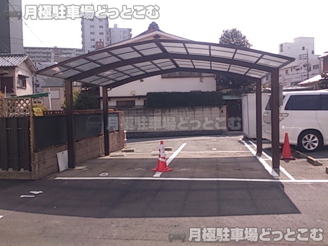 名古屋市中区松原1-12-20の月極駐車場3