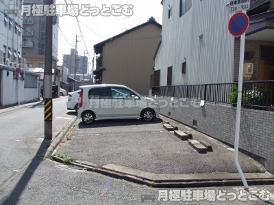 名古屋市中村区亀島2丁目1808の月極駐車場3