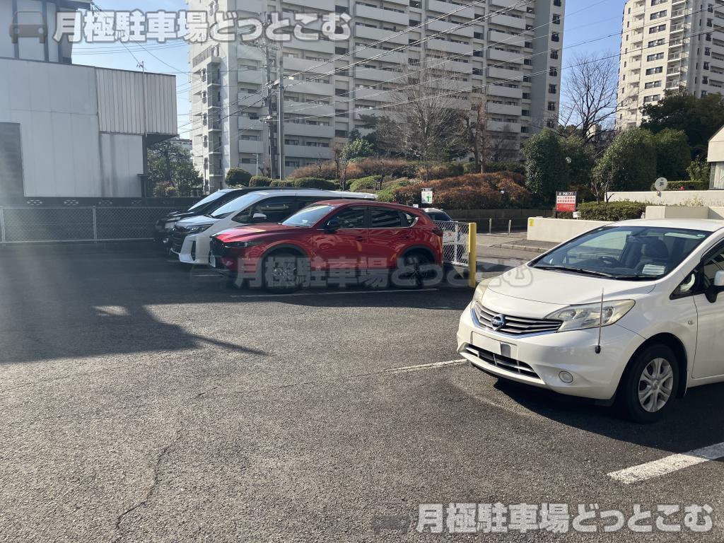 名古屋市西区鳥見町3丁目21の月極駐車場5