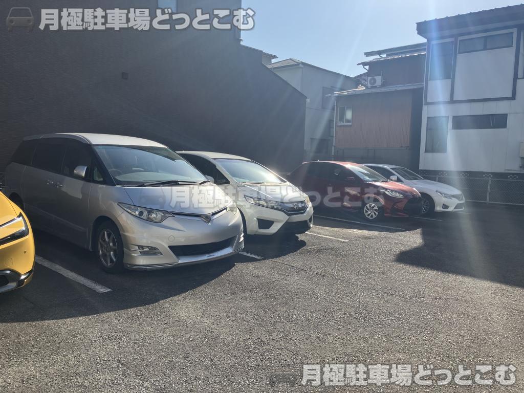 名古屋市西区鳥見町3丁目21の月極駐車場6