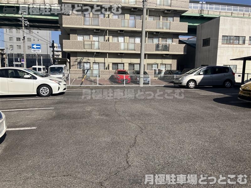 名古屋市西区鳥見町3丁目21の月極駐車場9