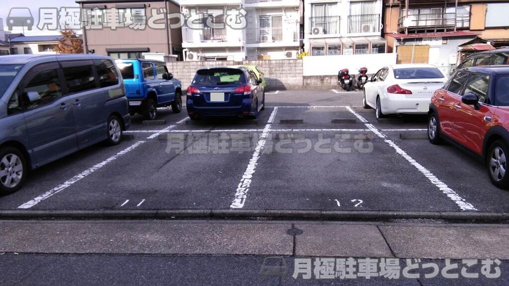 名古屋市千種区今池3-2209-1の月極駐車場3