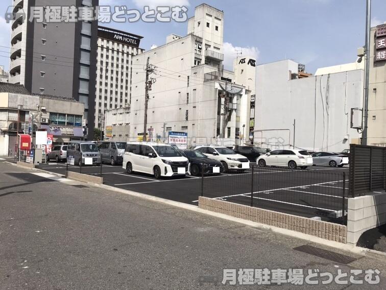 名古屋市中区栄4丁目1801-1の月極駐車場2