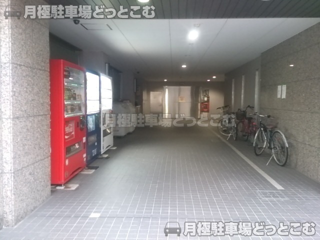 名古屋市中区丸の内3丁目1617,1618-2の月極駐車場2