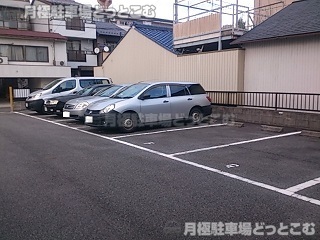 名古屋市北区山田2丁目615の月極駐車場3
