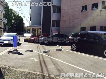 名古屋市中区新栄2丁目3204の月極駐車場3