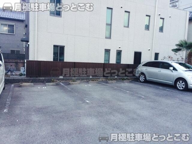 名古屋市東区筒井2丁目1118の月極駐車場3