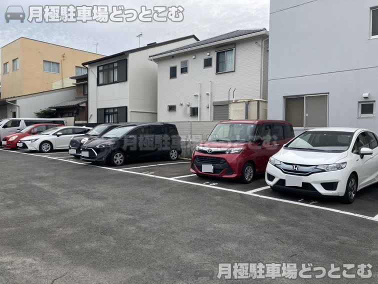 名古屋市西区浄心2丁目813番の月極駐車場4