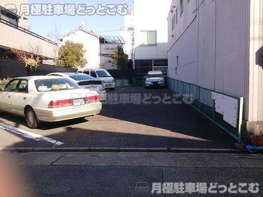 名古屋市昭和区鶴舞3-518の月極駐車場3