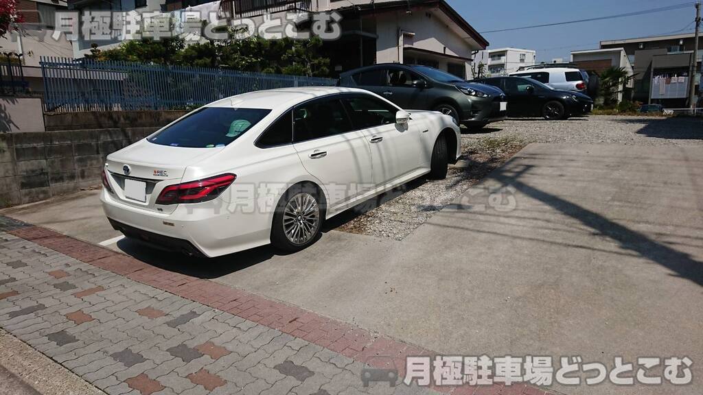名古屋市名東区一社4丁目241番の月極駐車場2