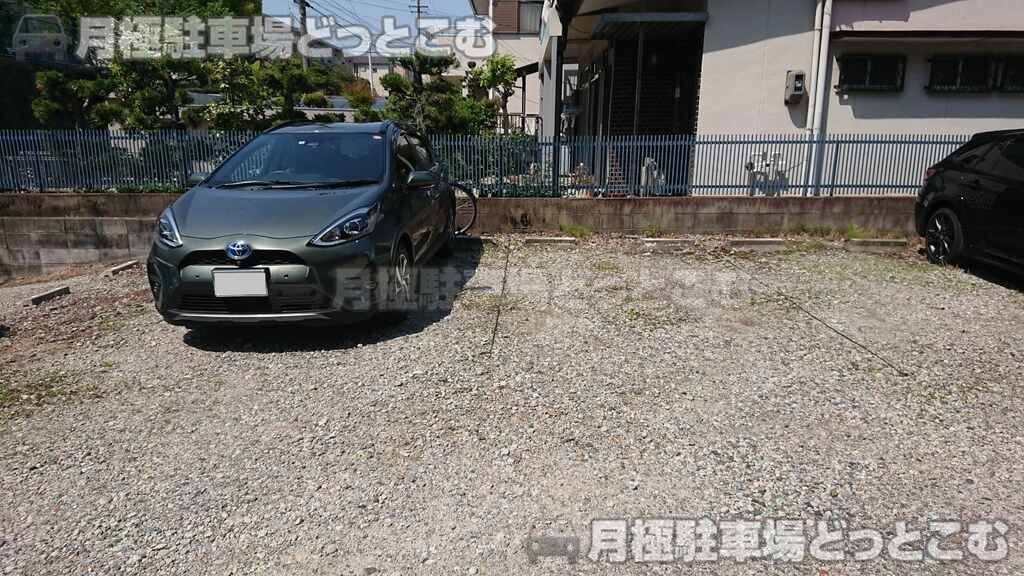 名古屋市名東区一社4丁目241番の月極駐車場3