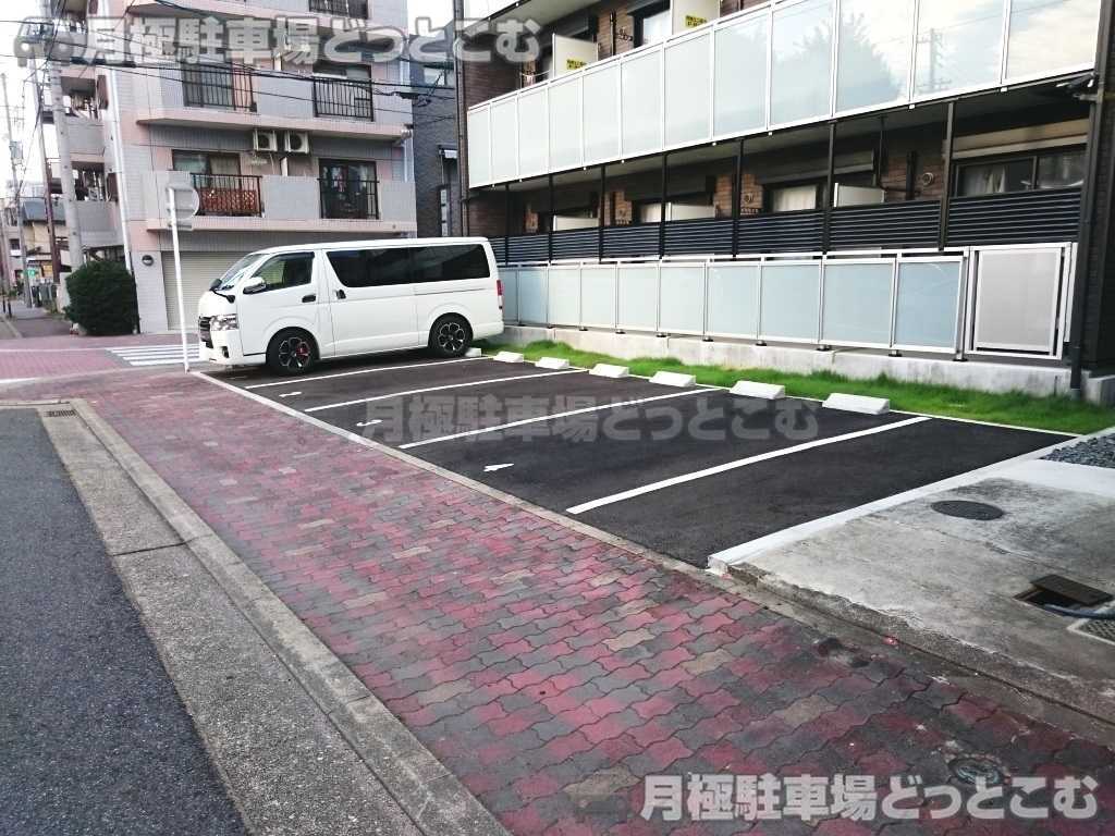 名古屋市西区菊井2-312の月極駐車場2