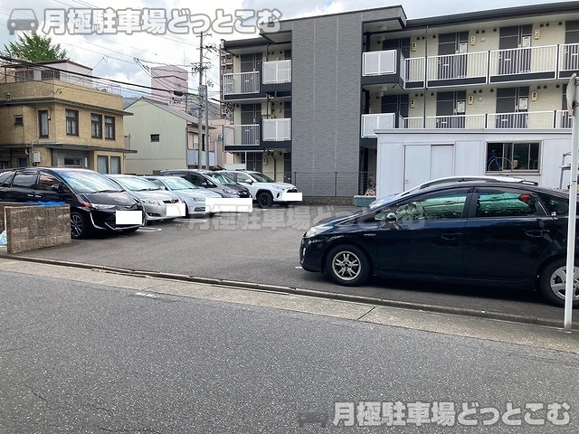 名古屋市西区菊井2-801,802の月極駐車場4