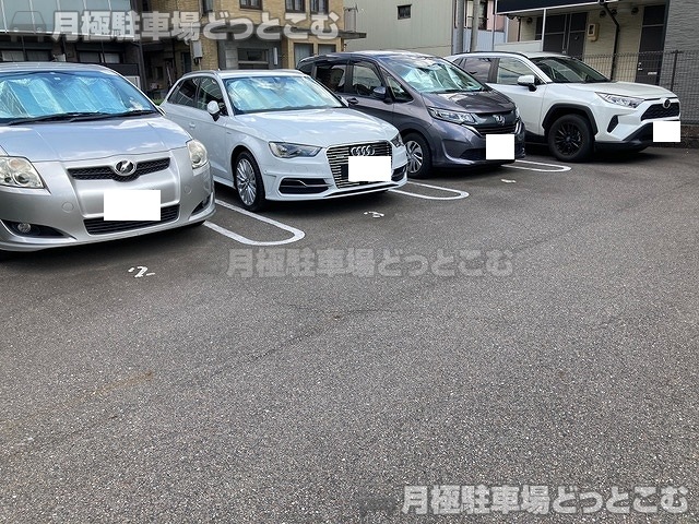 名古屋市西区菊井2-801,802の月極駐車場5