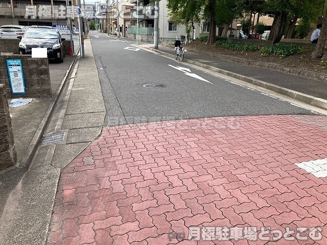 名古屋市西区菊井2-801,802の月極駐車場8