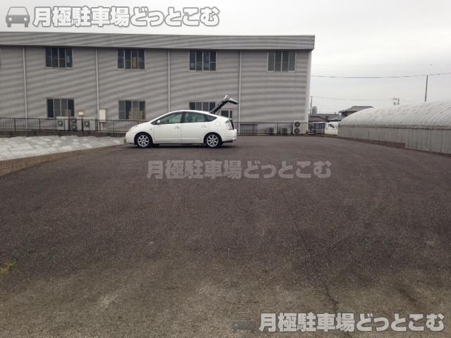 稲沢市下津本郷町44の月極駐車場2