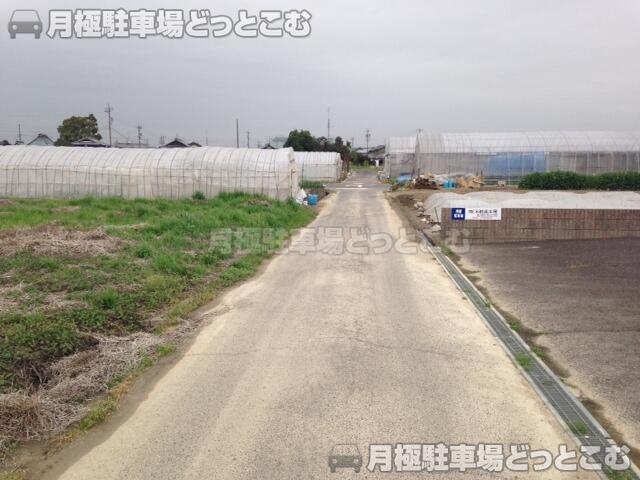 稲沢市下津本郷町44の月極駐車場3