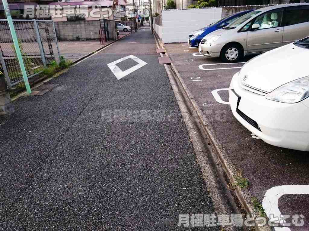 名古屋市昭和区鶴舞4-1506の月極駐車場2