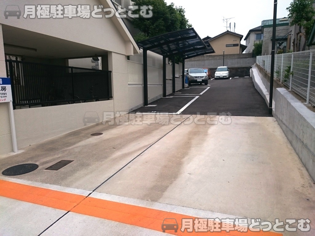 名古屋市名東区にじが丘3丁目22-2の月極駐車場2