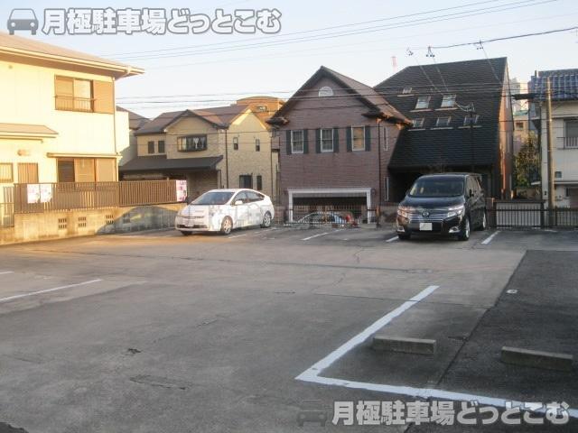名古屋市千種区向陽町2-43-1,44-1の月極駐車場2