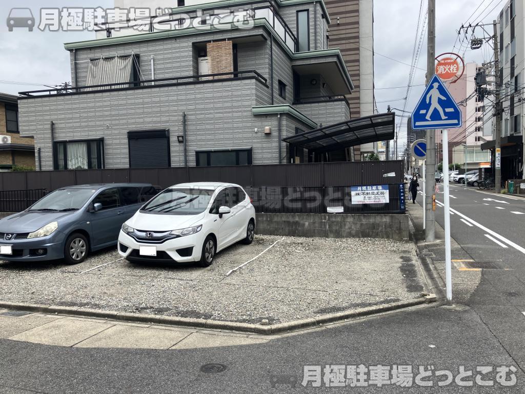 名古屋市千種区今池南408-1の月極駐車場3