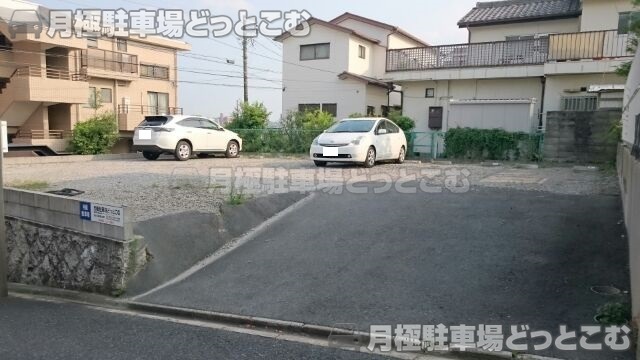 名古屋市千種区春里町2丁目1-58の月極駐車場2