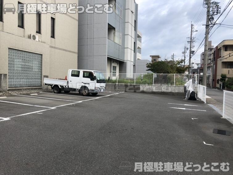 名古屋市昭和区福江2-901-7の月極駐車場3