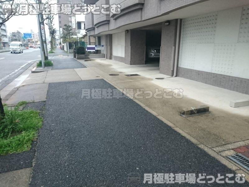 名古屋市中村区則武1丁目22-12の月極駐車場2
