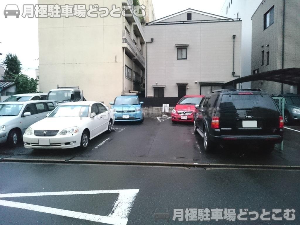 名古屋市中区金山3丁目813の月極駐車場2