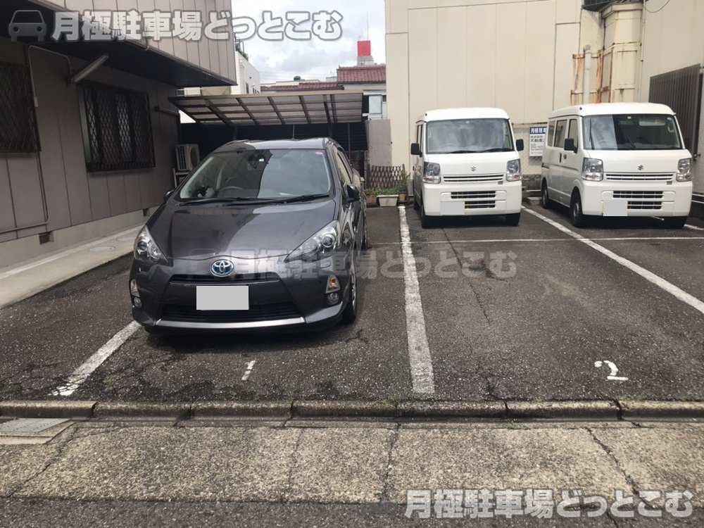 名古屋市西区幅下2丁目711番の月極駐車場2