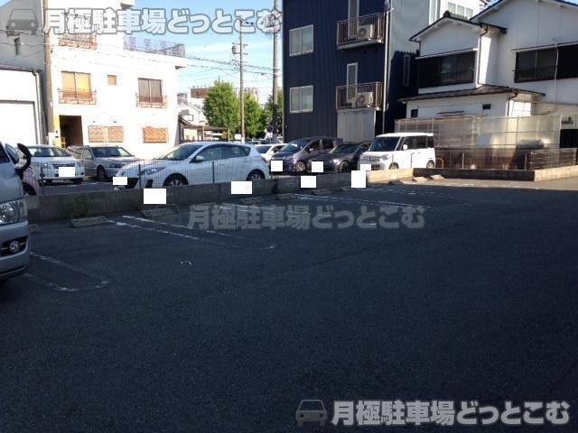 名古屋市中川区露橋1丁目2412の月極駐車場2
