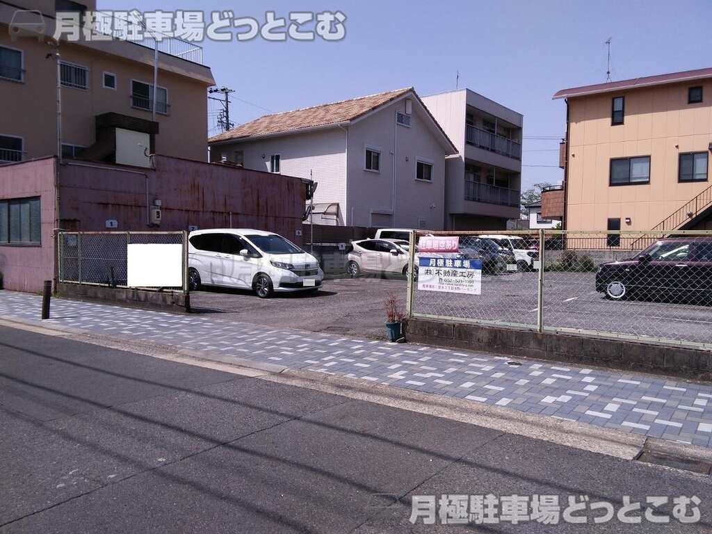 名古屋市千種区若水3丁目2304-2の月極駐車場3