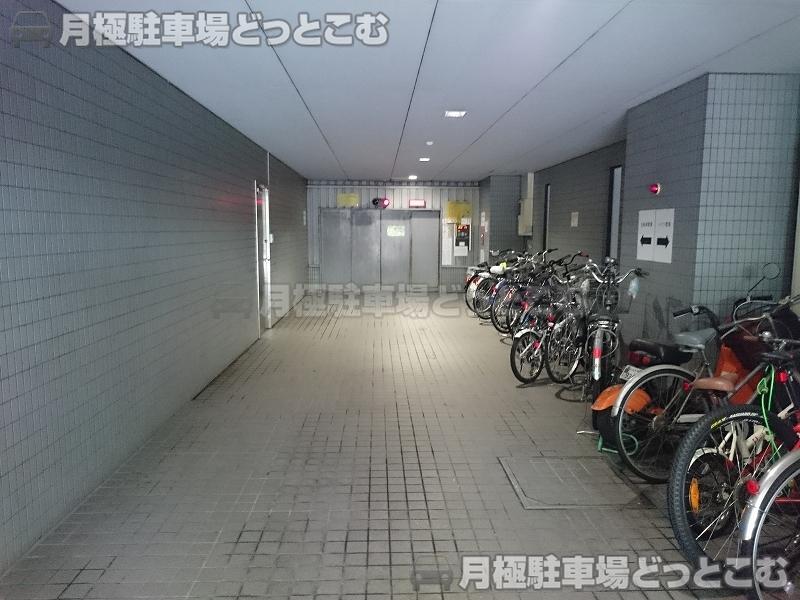 名古屋市中区丸の内2丁目623の月極駐車場2