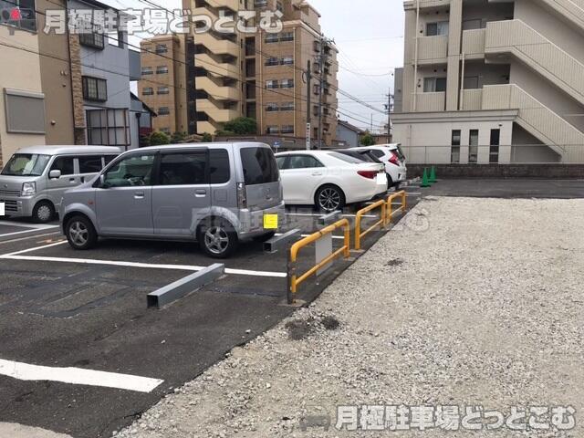 名古屋市西区天塚町2丁目56の月極駐車場3