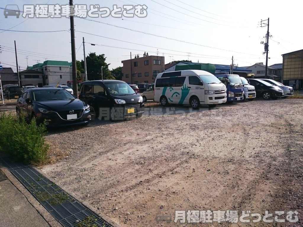 名古屋市中村区八社1丁目105の月極駐車場2