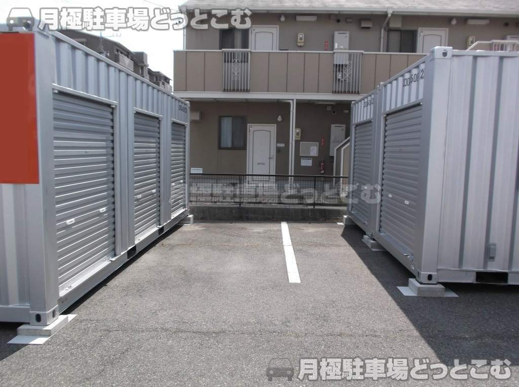 知立市鳥居1-13-12の月極駐車場2