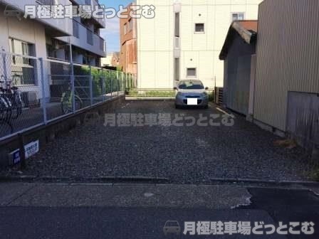 名古屋市中川区露橋1丁目2109-1の月極駐車場3
