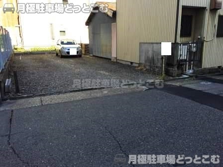 名古屋市中川区露橋1丁目2109-1の月極駐車場3