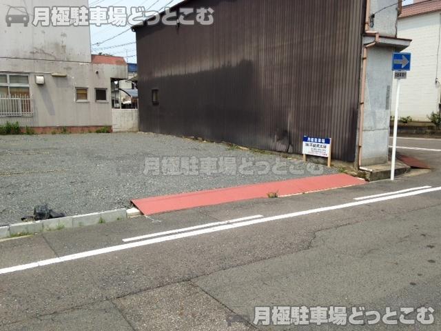 一宮市大宮3丁目1-10の月極駐車場2