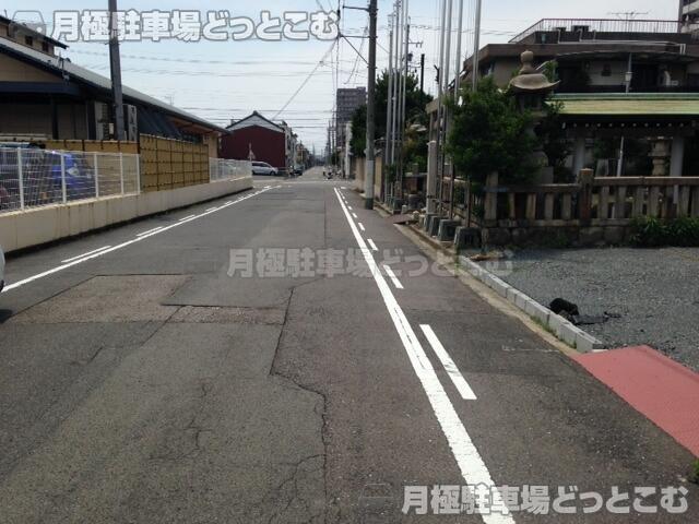 一宮市大宮3丁目1-10の月極駐車場3