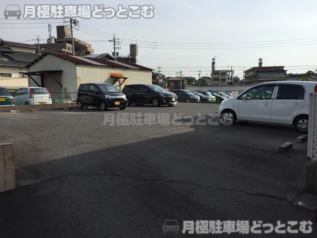 名古屋市名東区高針台1丁目203-4の月極駐車場1