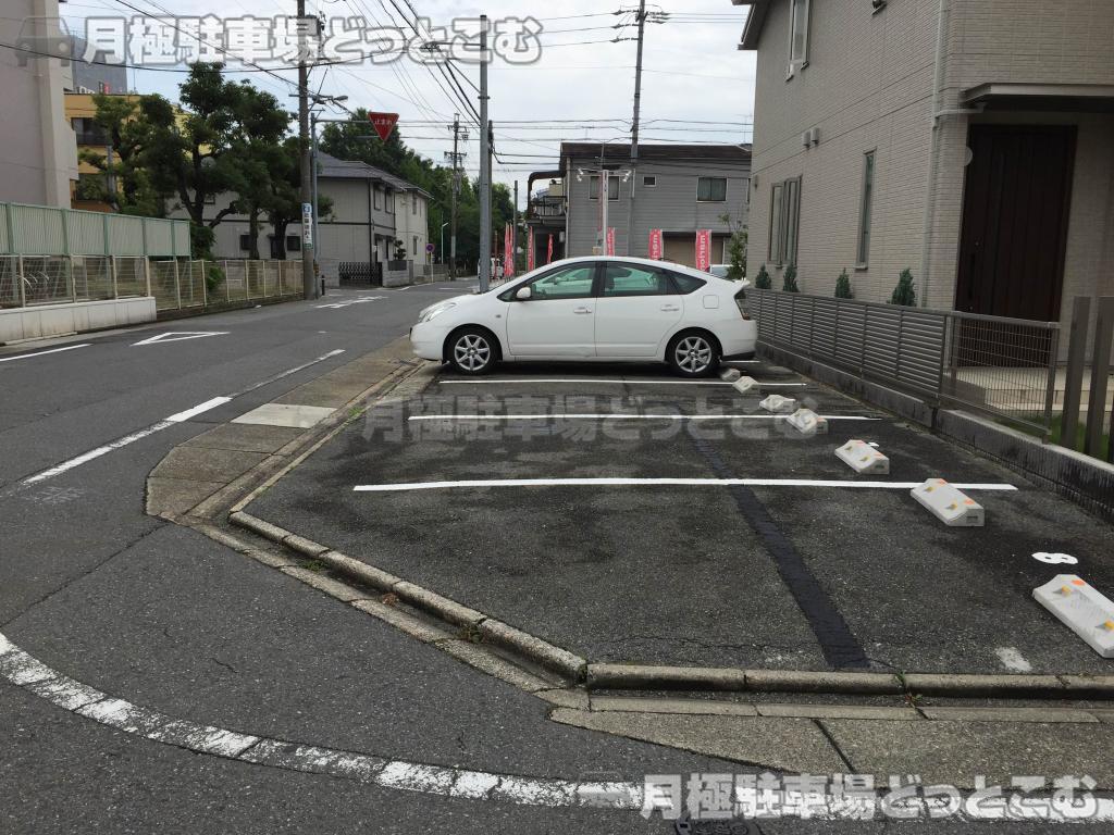 名古屋市中川区外新町1丁目22の月極駐車場7